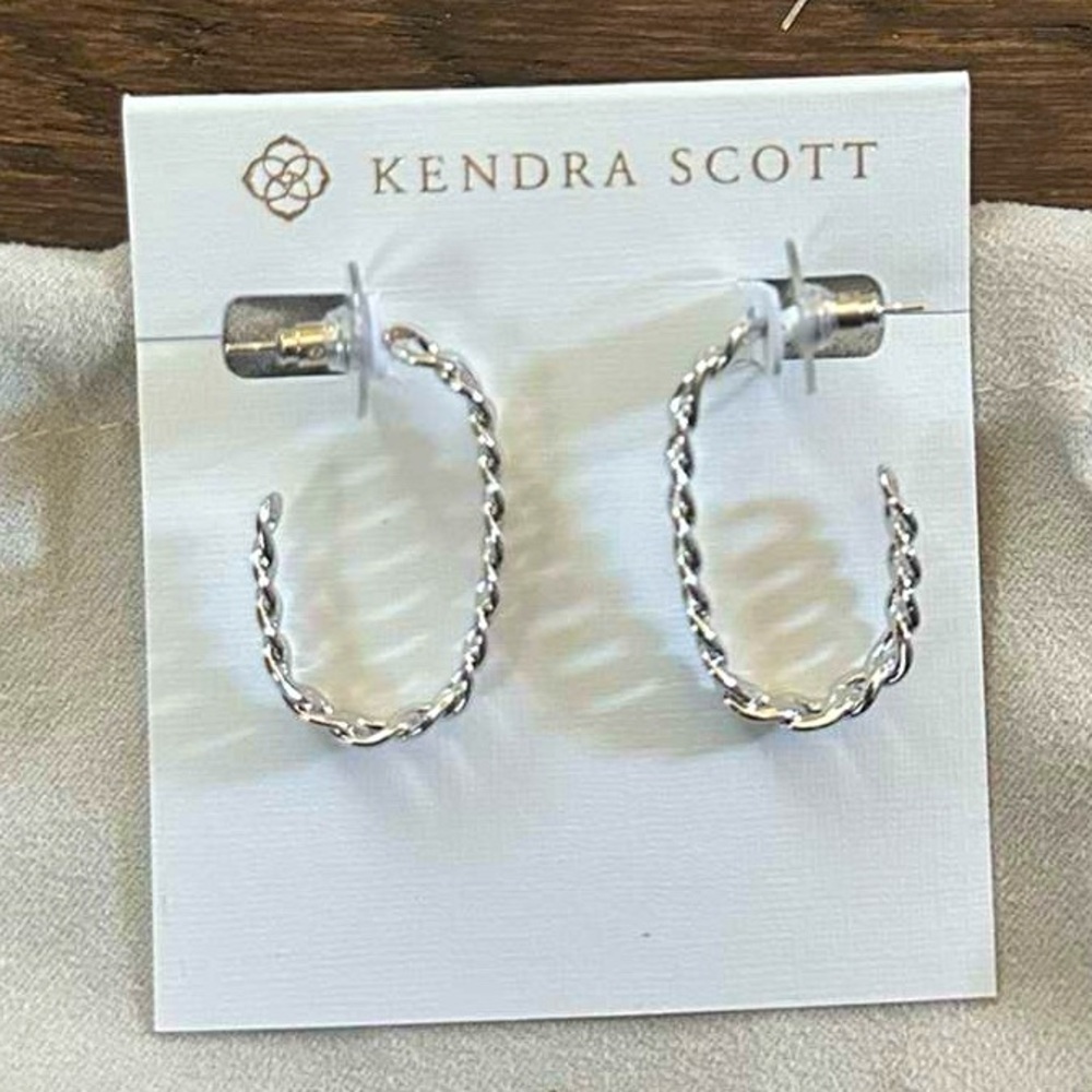KENDRA SCOTT Grier Rhodium Chain Hoop Earrings-Silver-Brwnd New
